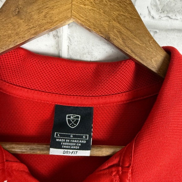 NIKE Golf Vibrant Red Breathable Vented Performance Golf Polo Mens LARGE Dri-Fit - Picture 3 of 7